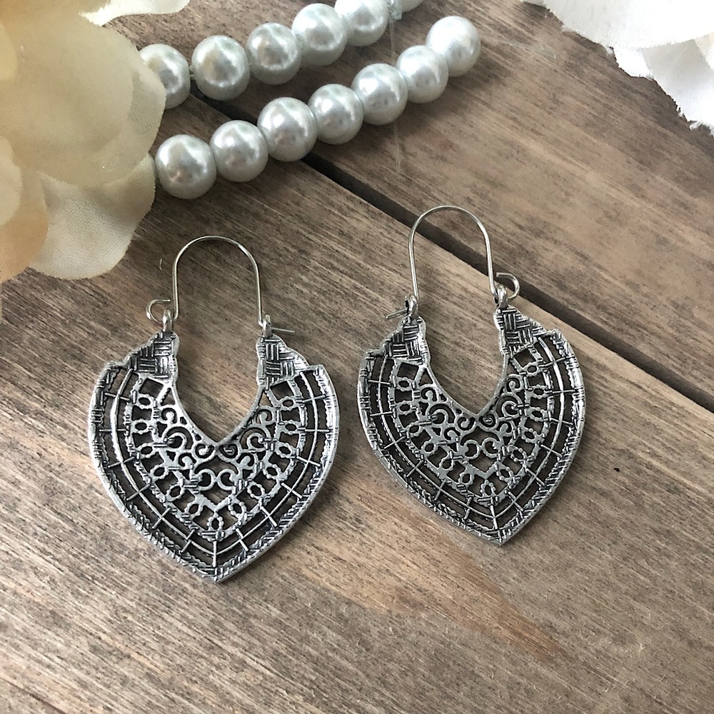 𝙽𝙴𝚆 Boho Fashion Earrings - Picture 7 of 7